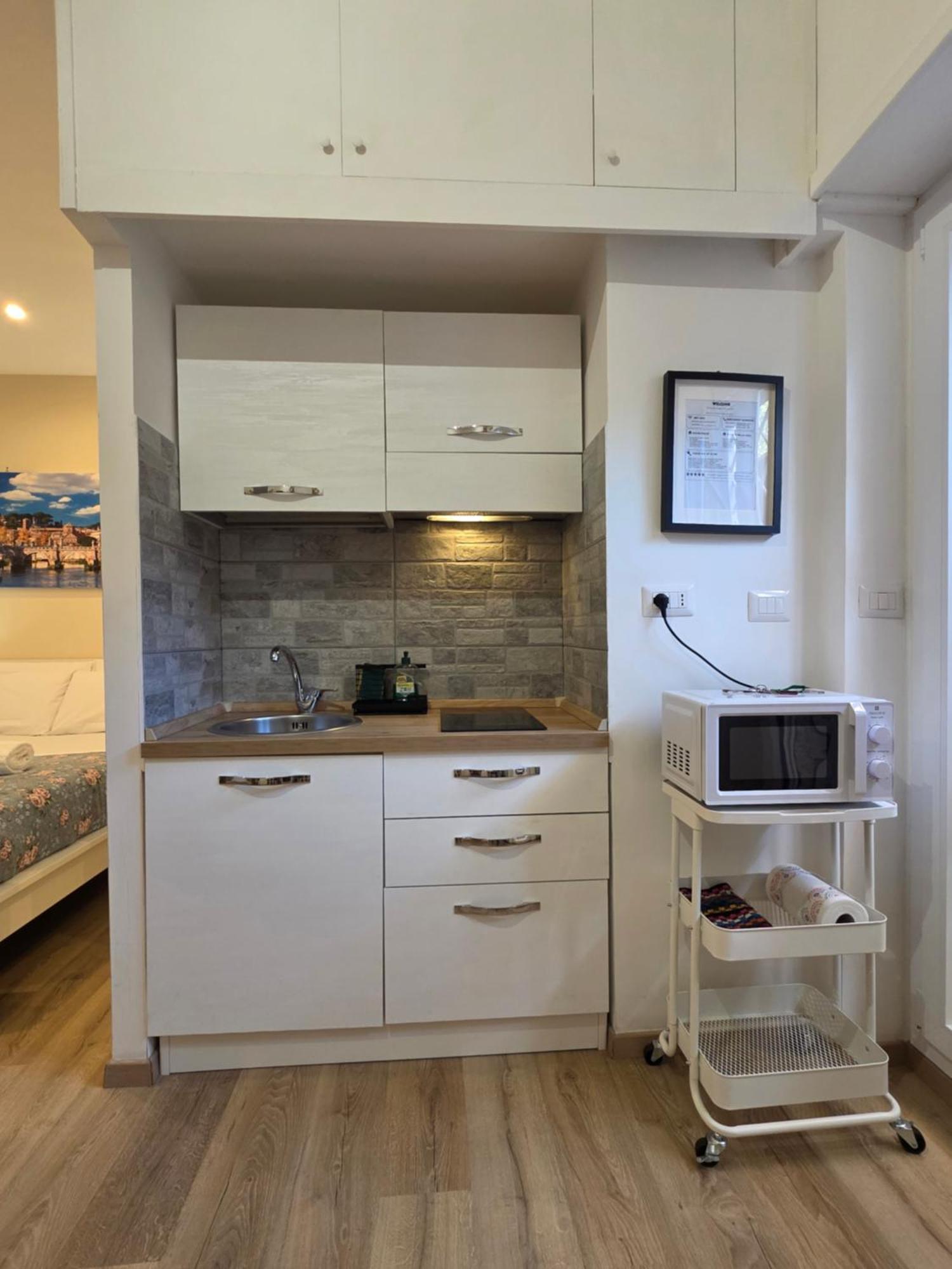 Simone'S Apartment Рим Екстериор снимка
